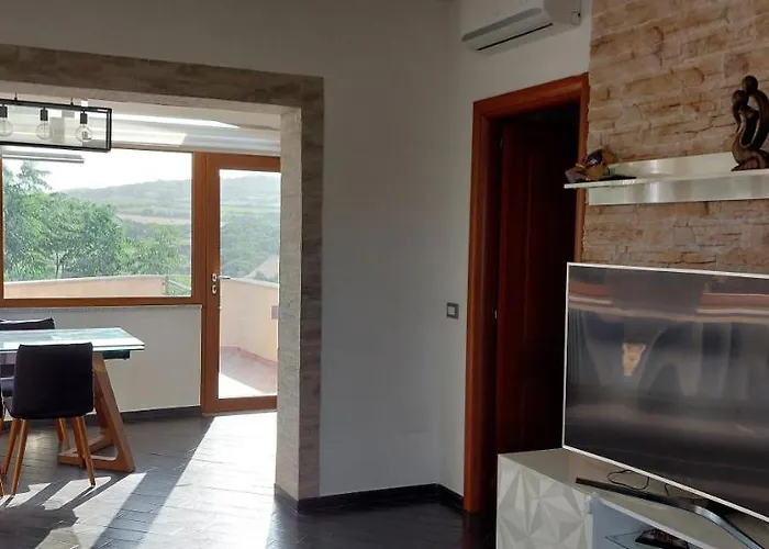 In Con Piscina Apartament *